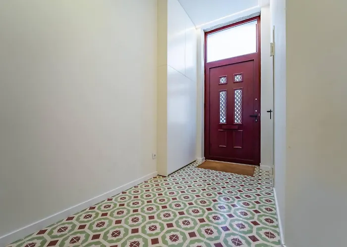 Casteloes Tiles With Terrace Oporto