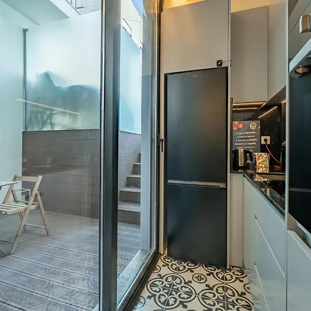 דירה Casteloes Tiles With Terrace