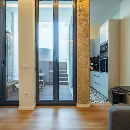 Casteloes Tiles With Terrace Apartment Porto