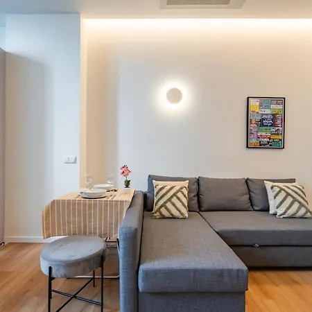 Casteloes Tiles With Terrace דירה *