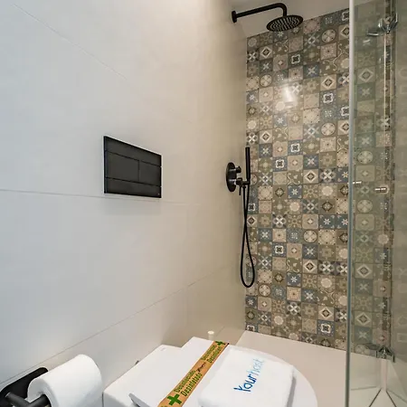 דירה Casteloes Tiles With Terrace *