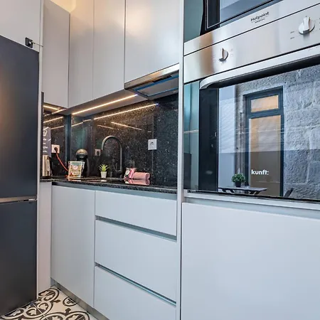 Casteloes Tiles With Terrace *