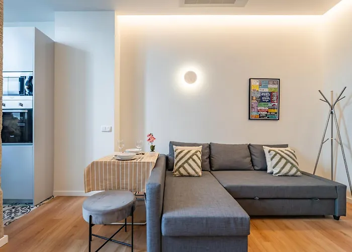 Casteloes Tiles With Terrace Apartment *