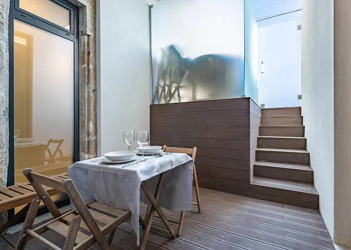 Апартаменты Casteloes Tiles With Terrace Порту