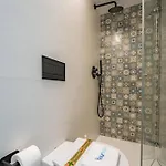 Casteloes Tiles With Terrace Apartment Porto
